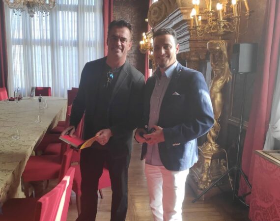 Con Rick Smith